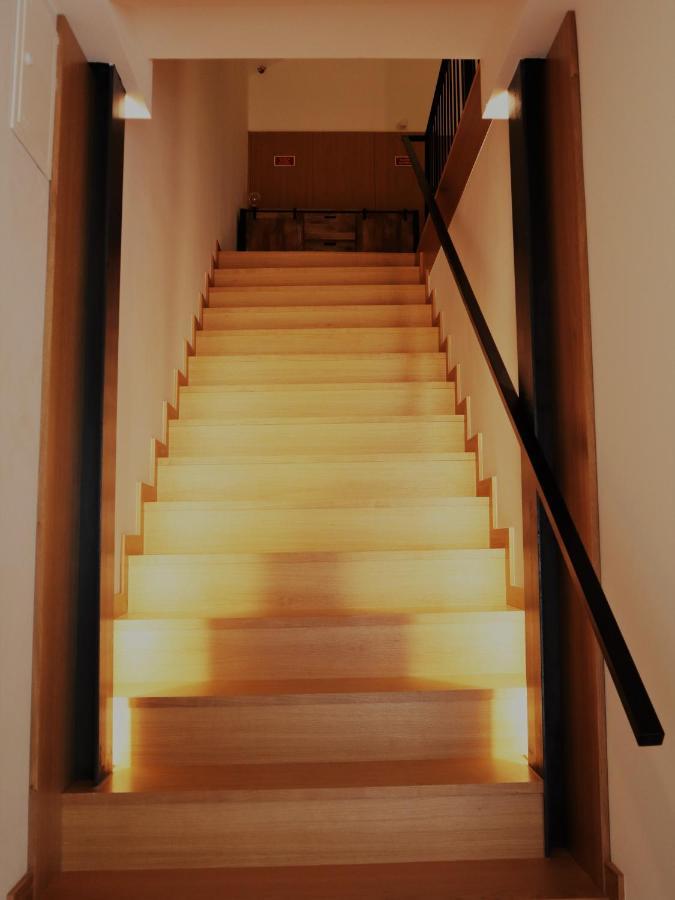 Pate'O Hostel & Suites オヴァール エクステリア 写真