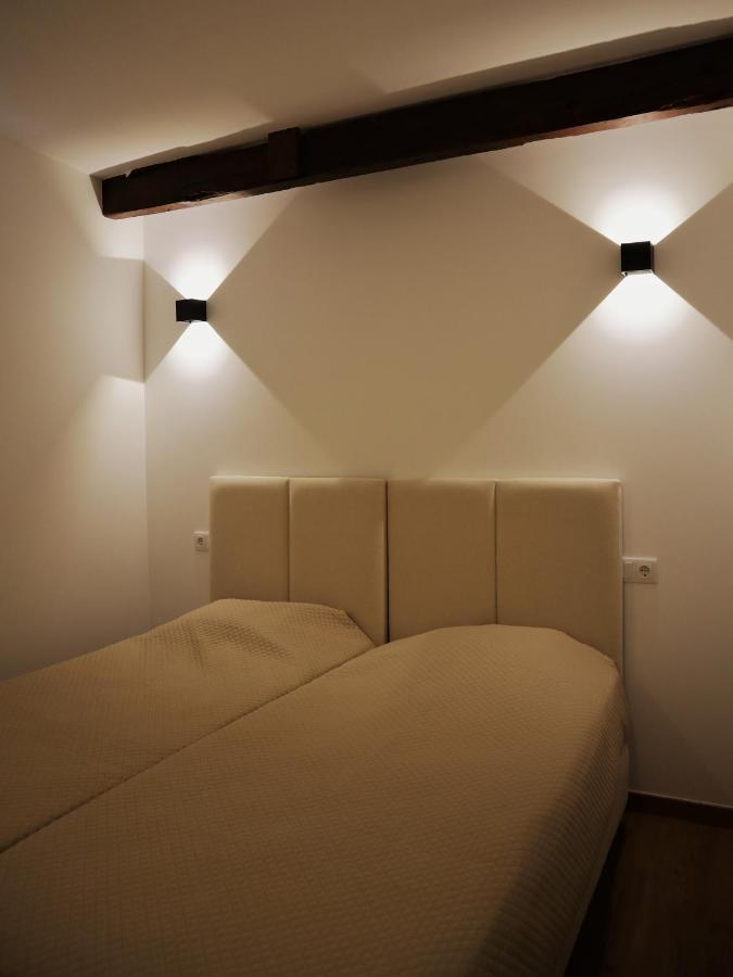 Pate'O Hostel & Suites オヴァール エクステリア 写真
