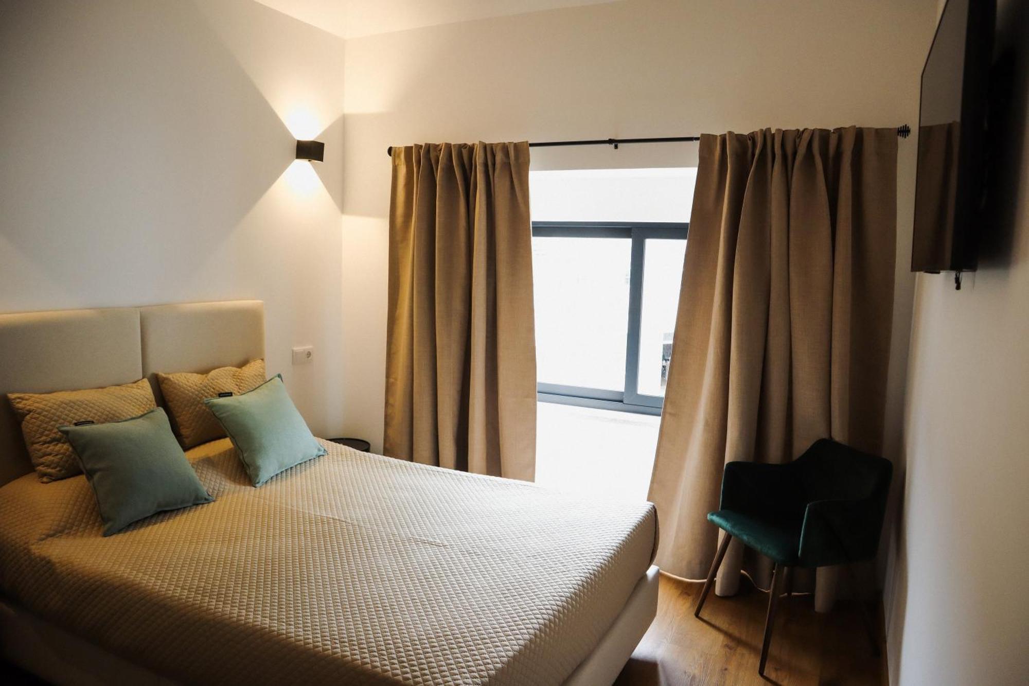 Pate'O Hostel & Suites オヴァール エクステリア 写真